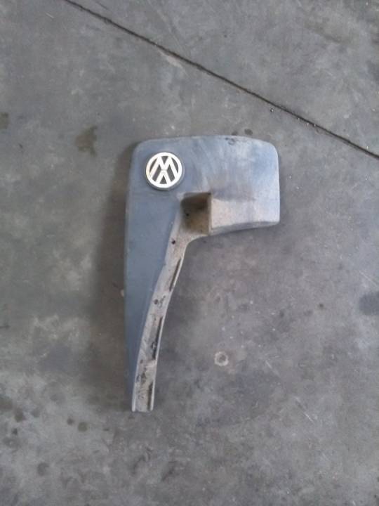 Pravá zadní zástěrka - VOLKSWAGEN - GOLF III (1H1)