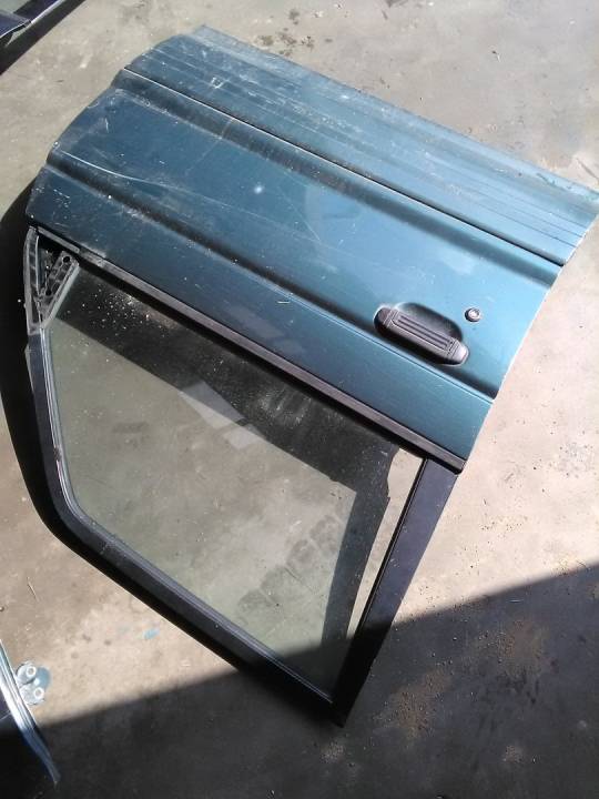 Pravé přední dveře - MITSUBISHI - PAJERO II (V3_W, V2_W, V4_W)