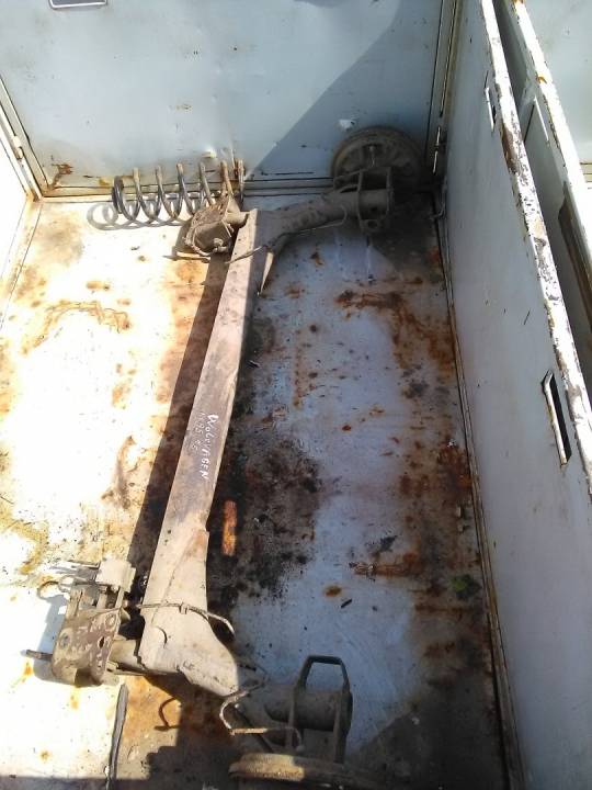 Náprava zadní - VOLKSWAGEN - GOLF III (1H1)