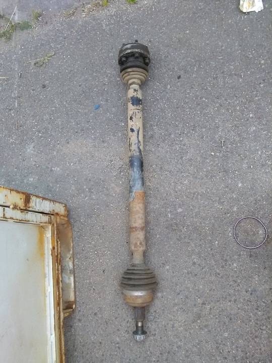 Poloosa levá - ŠKODA - OCTAVIA I (1U2)