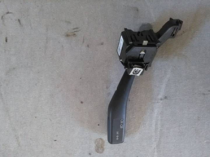 Páčka na ovládání světel - VOLKSWAGEN - GOLF III (1H1)