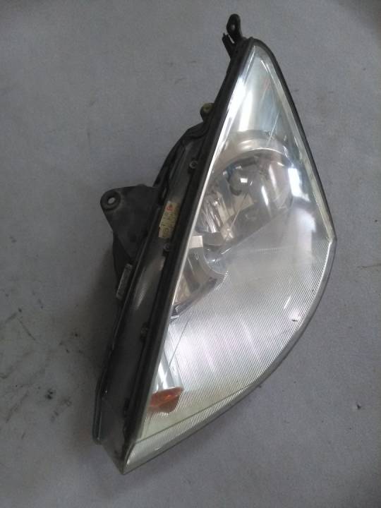 Levé přední světlo - FORD - FOCUS karoserie/kombi (DNW)