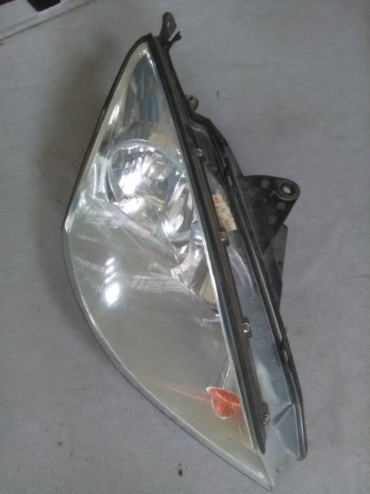 Pravé přední světlo - FORD - FOCUS karoserie/kombi (DNW)