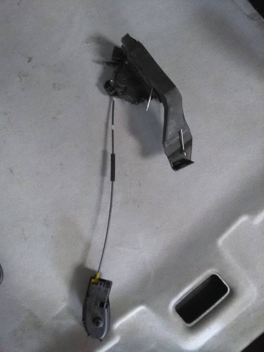 Zámek - FORD - FOCUS karoserie/kombi (DNW)