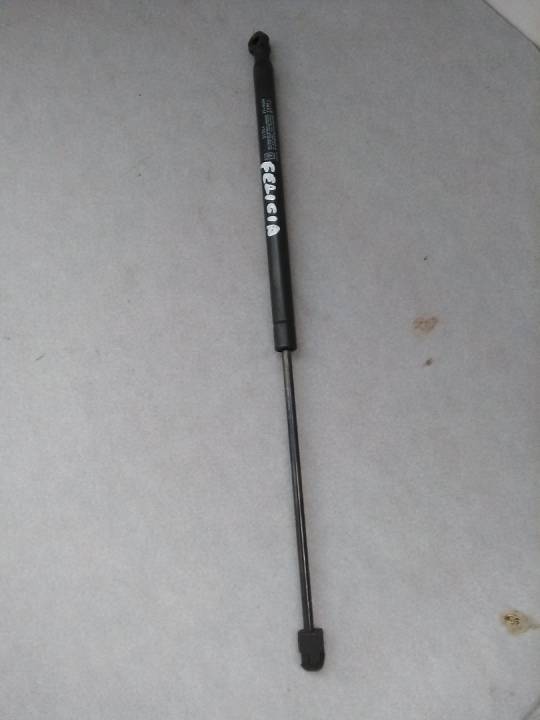 Vzpěra pátých dveří - ŠKODA - FELICIA I (6U1)