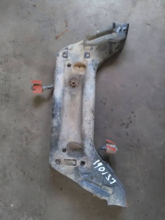 Střední díl nápravy - nápravnice - ŠKODA - FABIA I (6Y2)