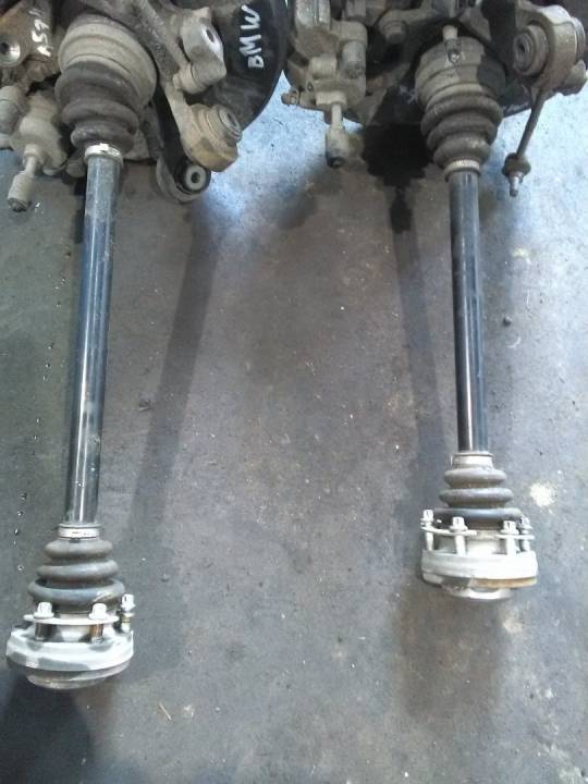 Poloosa 2 ks - BMW - 3 (E90)