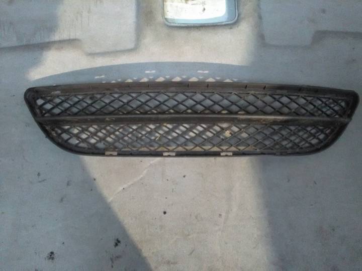 Mřížka nárazníku - BMW - 3 (E90)