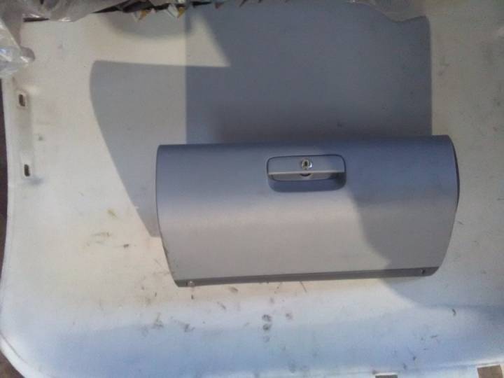 Kastlík u spolujezdce - ŠKODA - Octavia liftback 5DV.