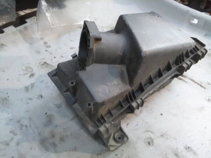 Airbox motoru vrchní část - VOLKSWAGEN - GOLF IV (1J1)