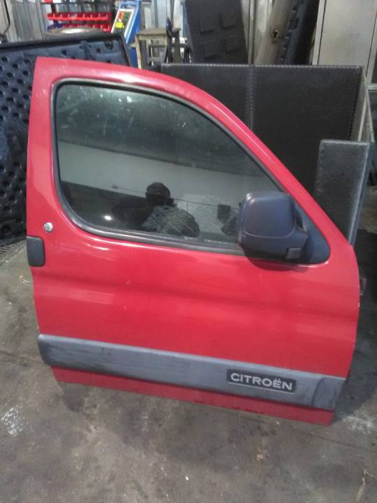 Pravé přední dveře - CITROËN - BERLINGO