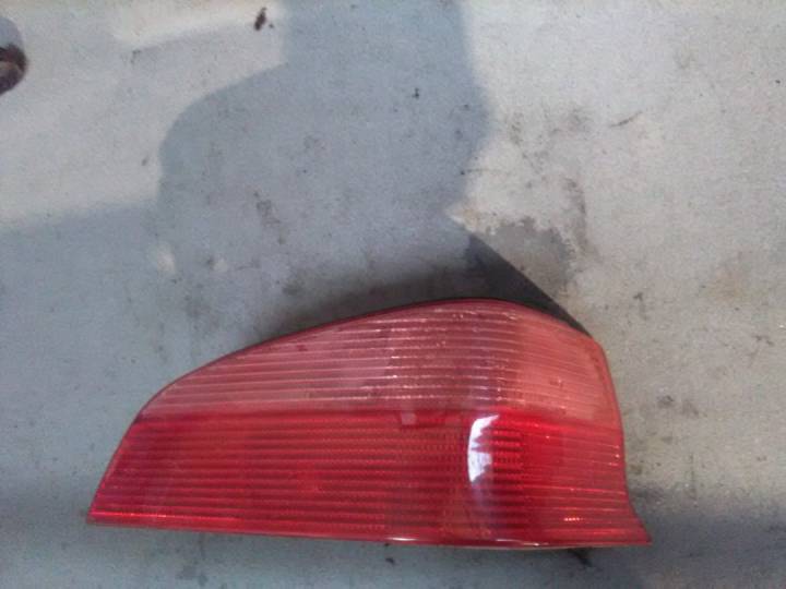 Pravé zadní světlo - PEUGEOT - 106 hatchback 3DV.