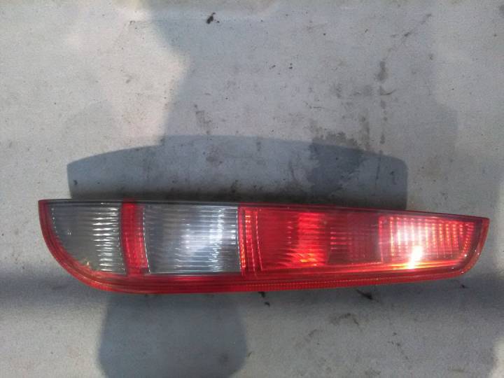 Pravé zadní světlo - FORD - FOCUS II combi
