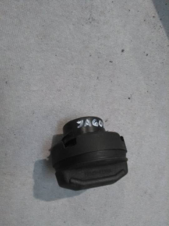 Víčko nádrže - JAGUAR - X-TYPE 2.5 V6 EXECUTIVE sedan