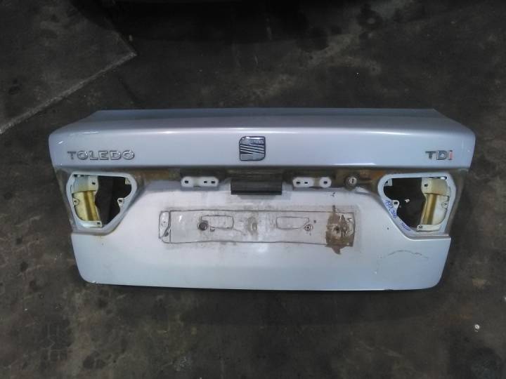 Páté dveře - kufr - SEAT - TOLEDO sedan