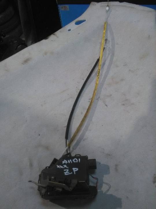 Pravý zadní zámek dveří - AUDI - A6 (4B2, C5)