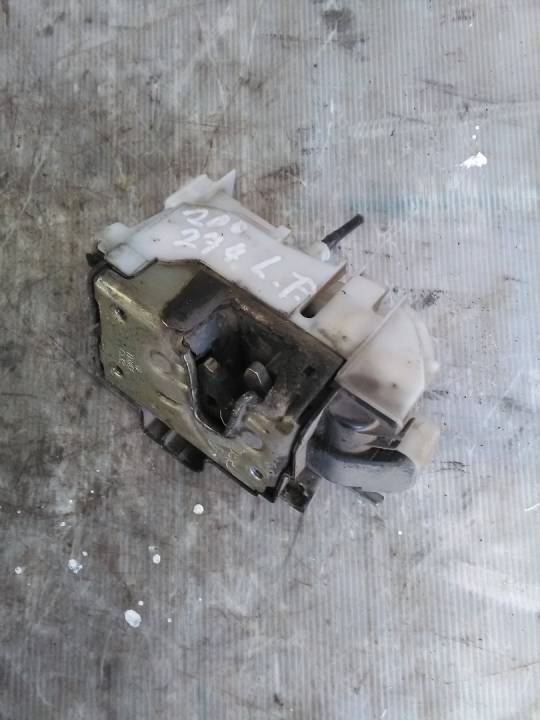 Zámek levých předních dveří - centrální - SEAT - CORDOBA combi (6K5)