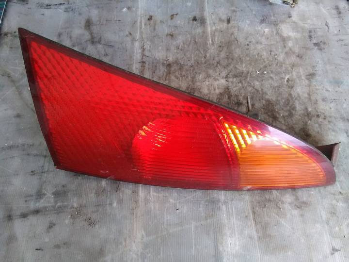 Pravé zadní světlo - FORD - FOCUS I (DAW, DBW)