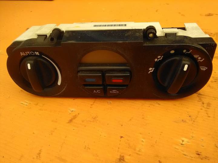 Ovládání topení a klimatizace - FORD - MONDEO II sedan (BFP)