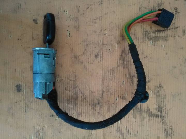 Spínací skříňka + klíč - RENAULT - THALIA I (LB_)