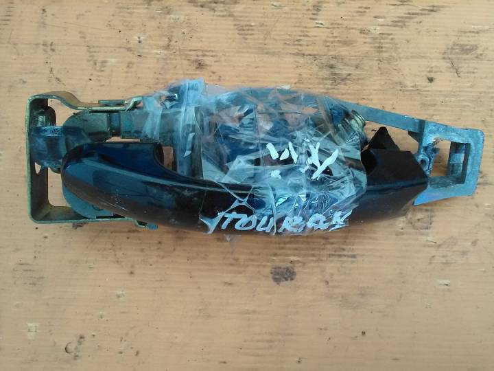 Levá přední vnější klika dveří - VOLKSWAGEN - TOURAN (1T1, 1T2)