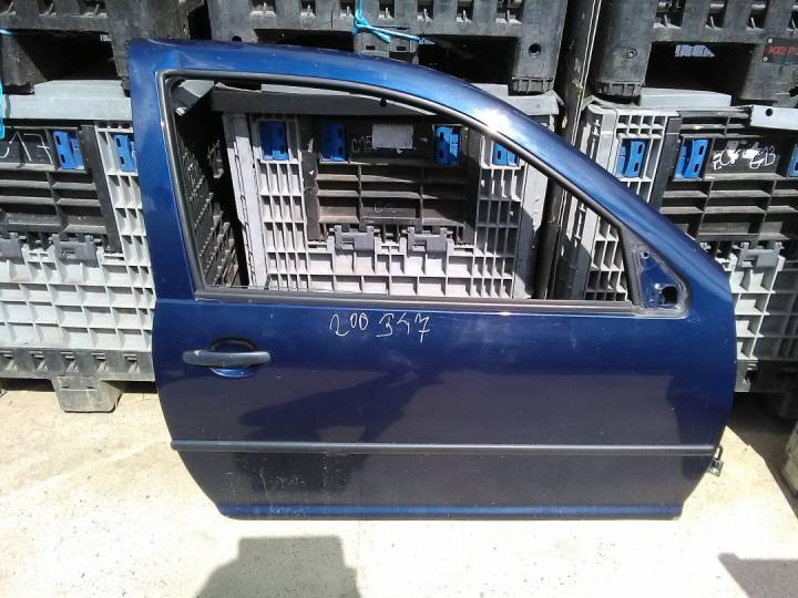 Pravé přední dveře - VOLKSWAGEN - GOLF IV (1J1)