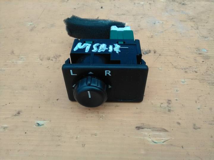 Ovládání nastavení zrcátek elektrické - NISSAN - MAXIMA / MAXIMA QX V (A33)