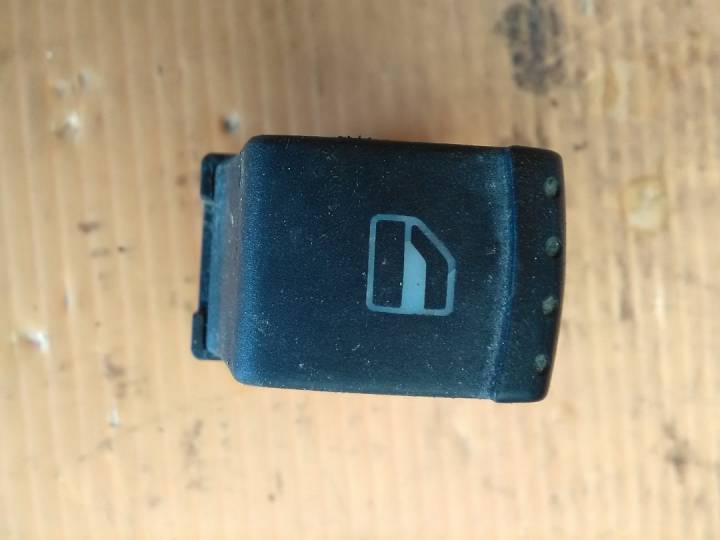 Tlačítko stahování okna u spolujezdce - ŠKODA - FABIA I (6Y2)