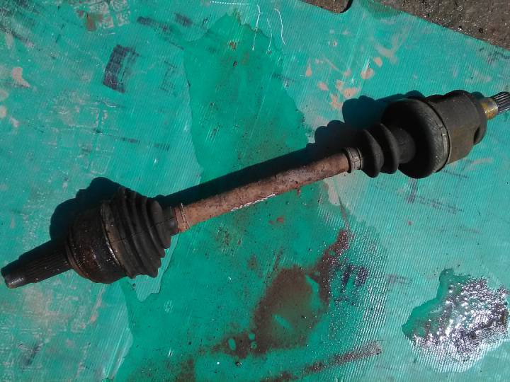 Levá přední poloosa - ŠKODA - FAVORIT Forman (785)