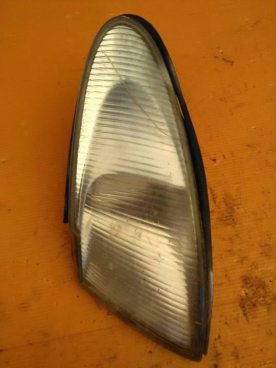 Levý přední blinkr (drobná prasklina) - RENAULT - ESPACE III (JE0_)