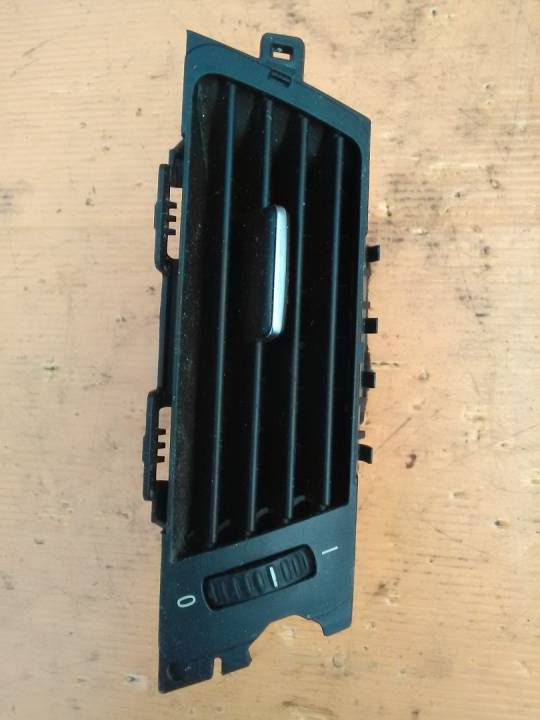 Výdech topení - BMW - 3 (E90)