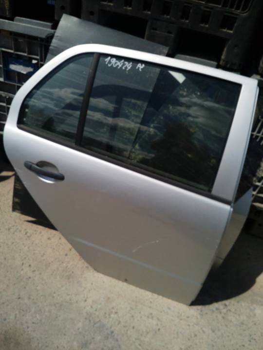 Dveře pravé zadní - ŠKODA - FABIA I (6Y2)