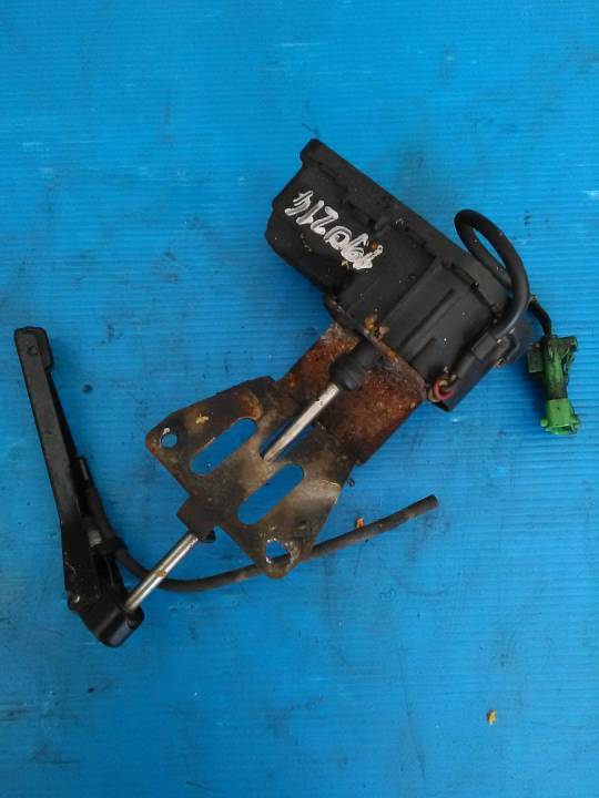 Stěrač pravého předního světla - SAAB - 9-5 combi (YS3E)