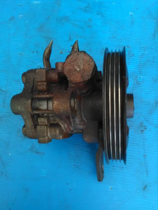 Servo - čerpadlo - MAZDA - 323 S VI (BJ)