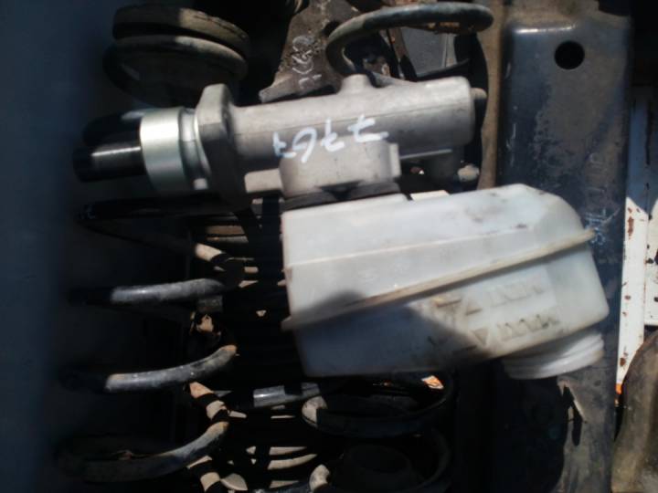 Brzdový válec s nádobkou (bez víčka) - RENAULT - Scénic I velkoprostorová limuzína (JA0/1_, FA0_)