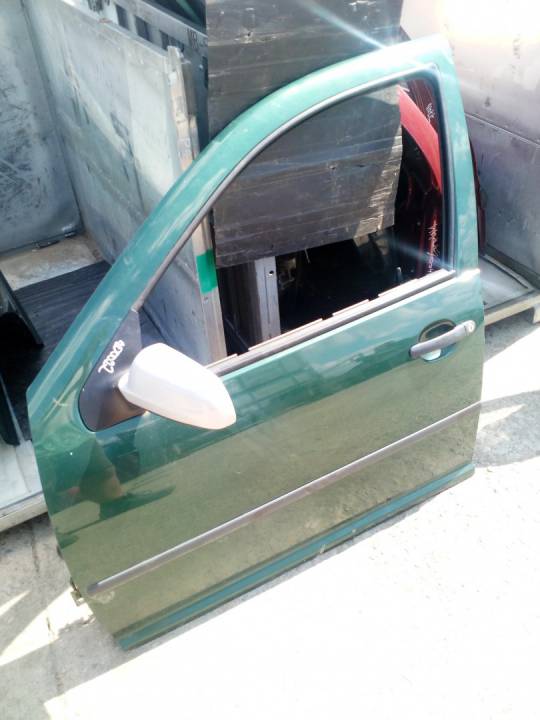 Dveře levé přední - VOLKSWAGEN - GOLF IV (1J1)