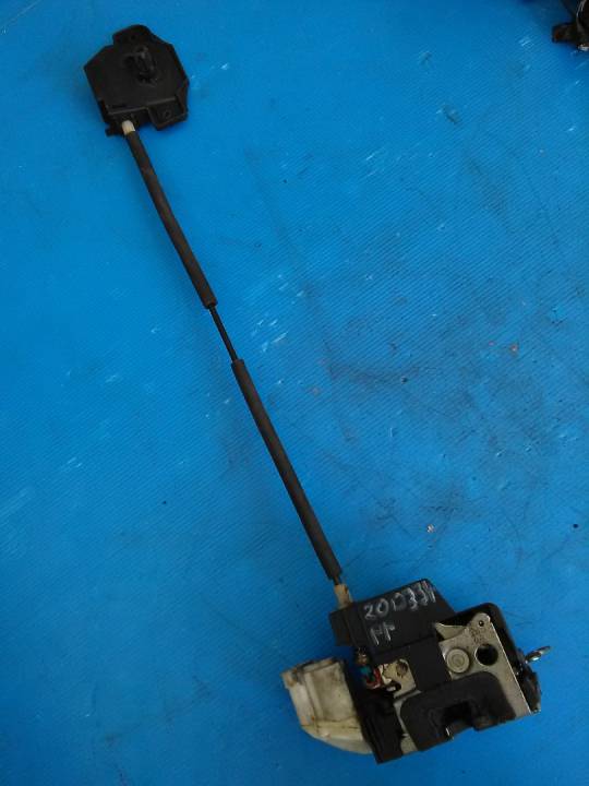 Pravý přední zámek dveří - centrál - LANCIA - Y (840_)