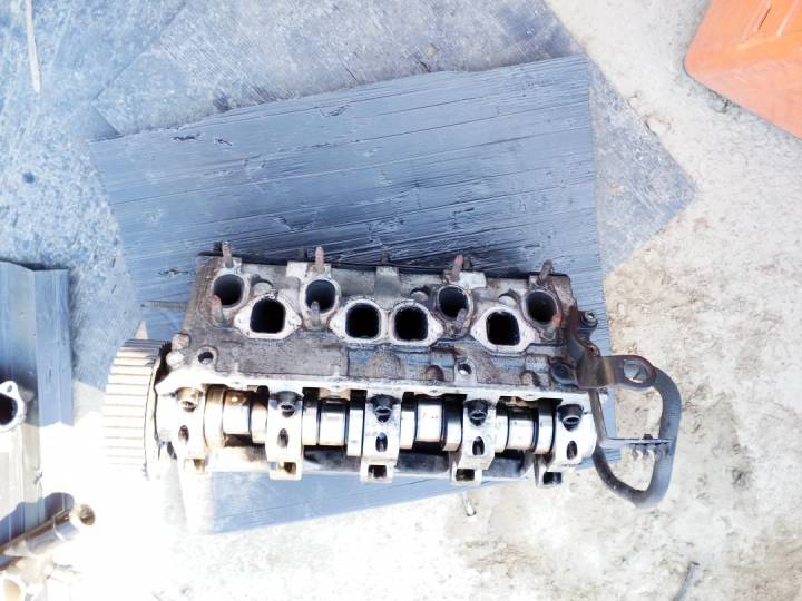 Hlava motoru - ŠKODA - OCTAVIA II combi (1Z5)