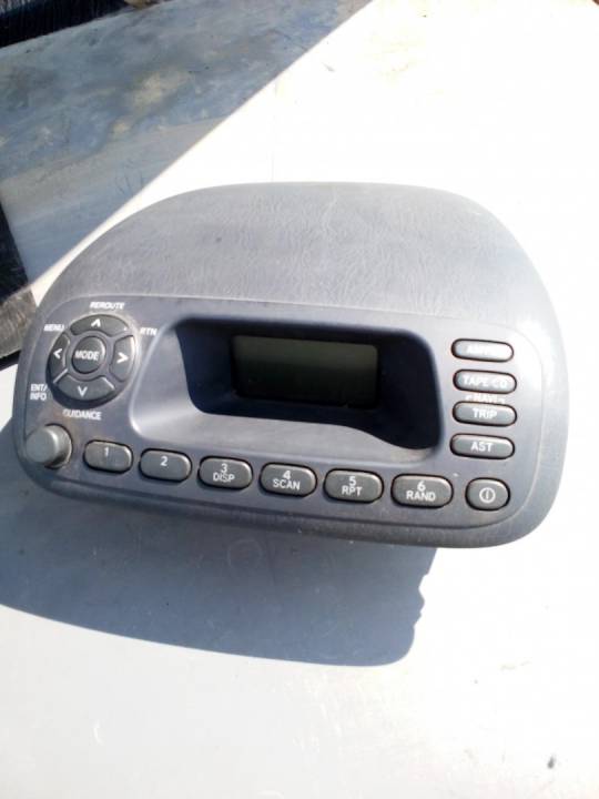 Radio - TOYOTA - COROLLA (_E11_)