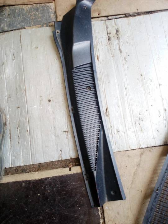 Torpédo pod stěrače pravé - FORD - TRANSIT CONNECT (P65_, P70_, P80_)