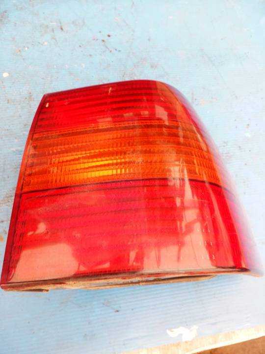 Světlo pravé zadní - VOLKSWAGEN - PASSAT (3A2, 35I)