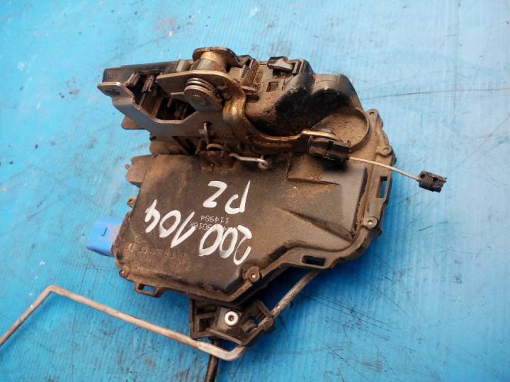 Zámek centrál pravý zadní - ŠKODA - FABIA I (6Y2)