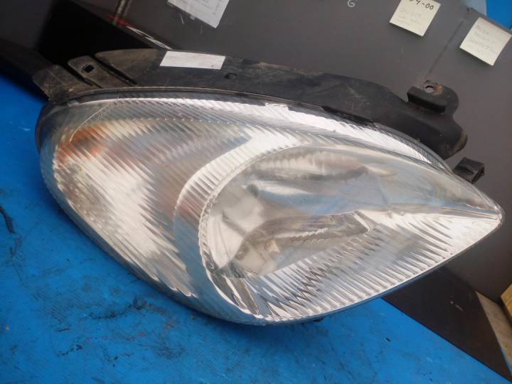 Světlo pravé přední - CITROEN - XSARA PICASSO (N68)