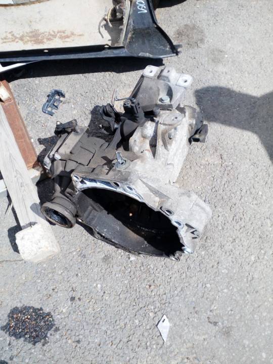 Převodovka - VOLKSWAGEN - GOLF IV (1J1)