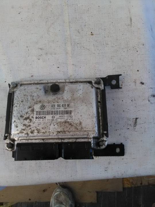 Řídící jednotka motoru - ŠKODA - OCTAVIA I (1U2)