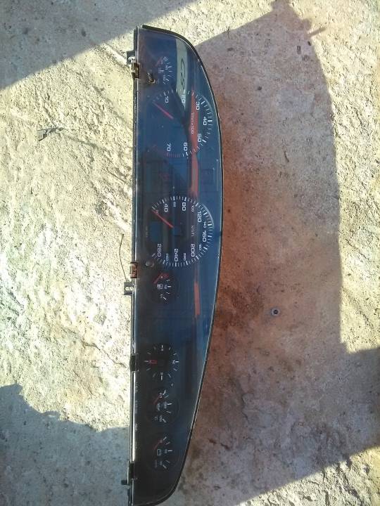 Ukazatel rychlosti a budíky - AUDI - A6 (4A2, C4)