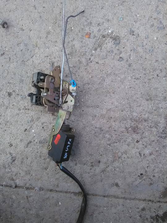 Zámek pravých předních dveří - centrální - ŠKODA - FELCIA COMBI ,5Dv.