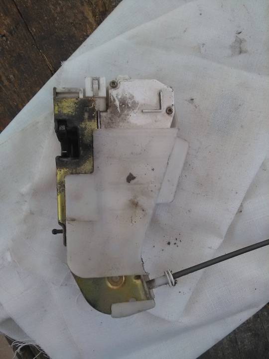 Zámek levých levých dveří - centrál - FORD - FIESTA IV (JA_, JB_)