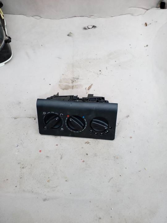 Ovládání  topení - VOLKSWAGEN - POLO (6N1)