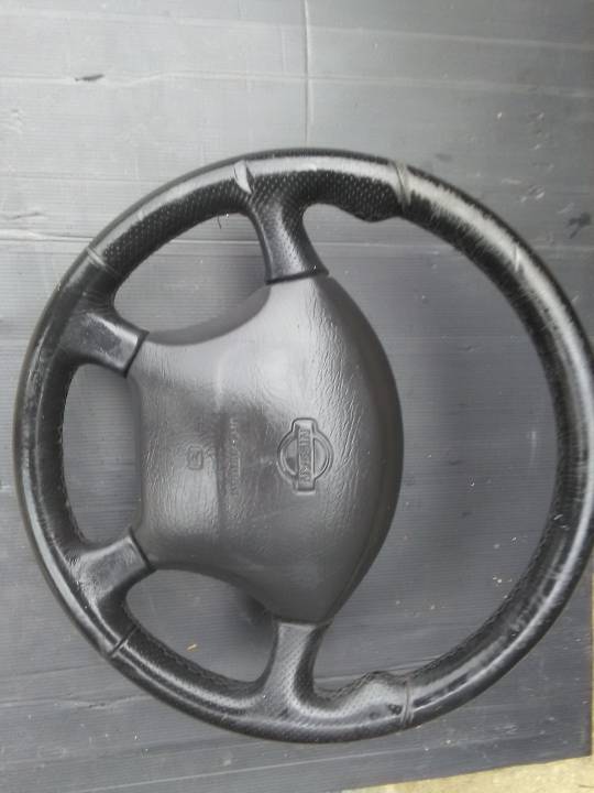 Volant + Airbag řidiče - NISSAN - PRIMERA (P11)
